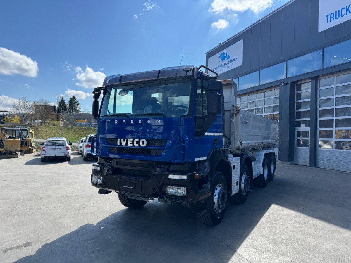 IVECO Trakker 450 8x4 3-Seitenkipper Moser - Sklápač: obrázok 1 IVECO Trakker 450 8x4 3-Seitenkipper Moser - Sklápač: obrázok 1