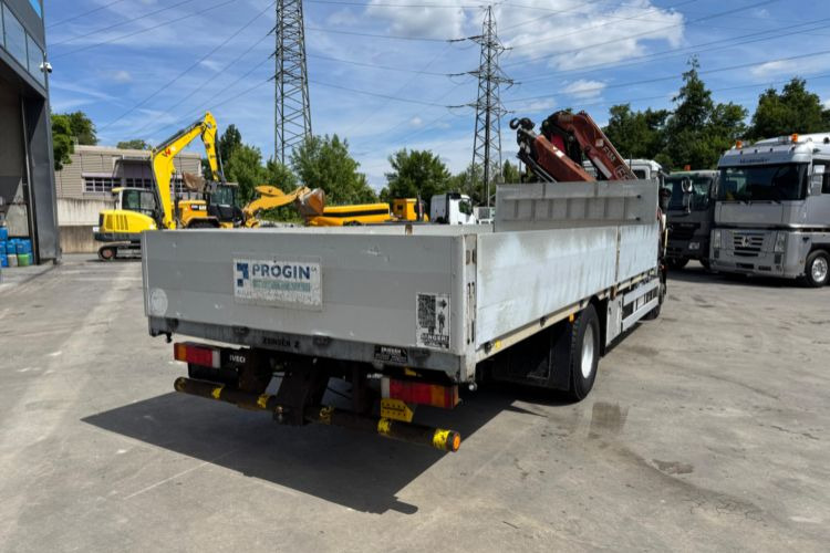 Iveco Eurocargo 160E28 Fassi 135-4 - Auto s hydraulickou rukou: obrázok 5 Iveco Eurocargo 160E28 Fassi 135-4 - Auto s hydraulickou rukou: obrázok 5
