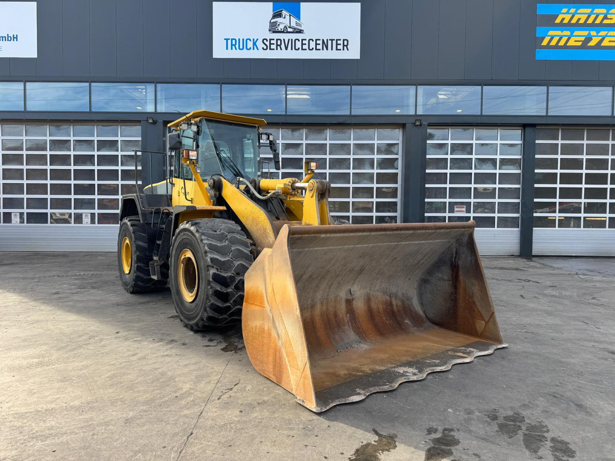 KOMATSU WA480-6 - Kolesový nakladač: obrázok 2 KOMATSU WA480-6 - Kolesový nakladač: obrázok 2