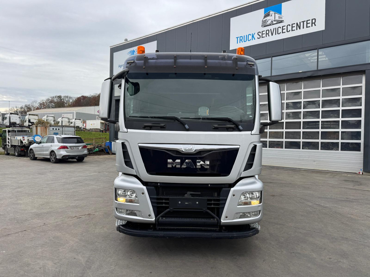 MAN TGS 35.480 8x2-4 H Effer 1355 9-6 - Auto s hydraulickou rukou: obrázok 4 MAN TGS 35.480 8x2-4 H Effer 1355 9-6 - Auto s hydraulickou rukou: obrázok 4