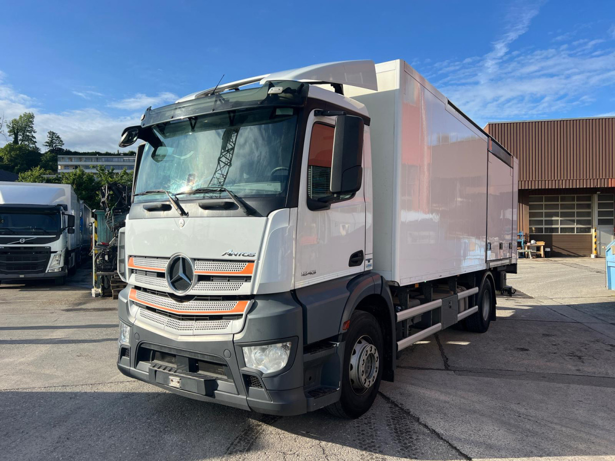 MERCEDES 4x Antos 1843 4x2 Kühler - Chladirenské nákladné vozidlo: obrázok 1 MERCEDES 4x Antos 1843 4x2 Kühler - Chladirenské nákladné vozidlo: obrázok 1