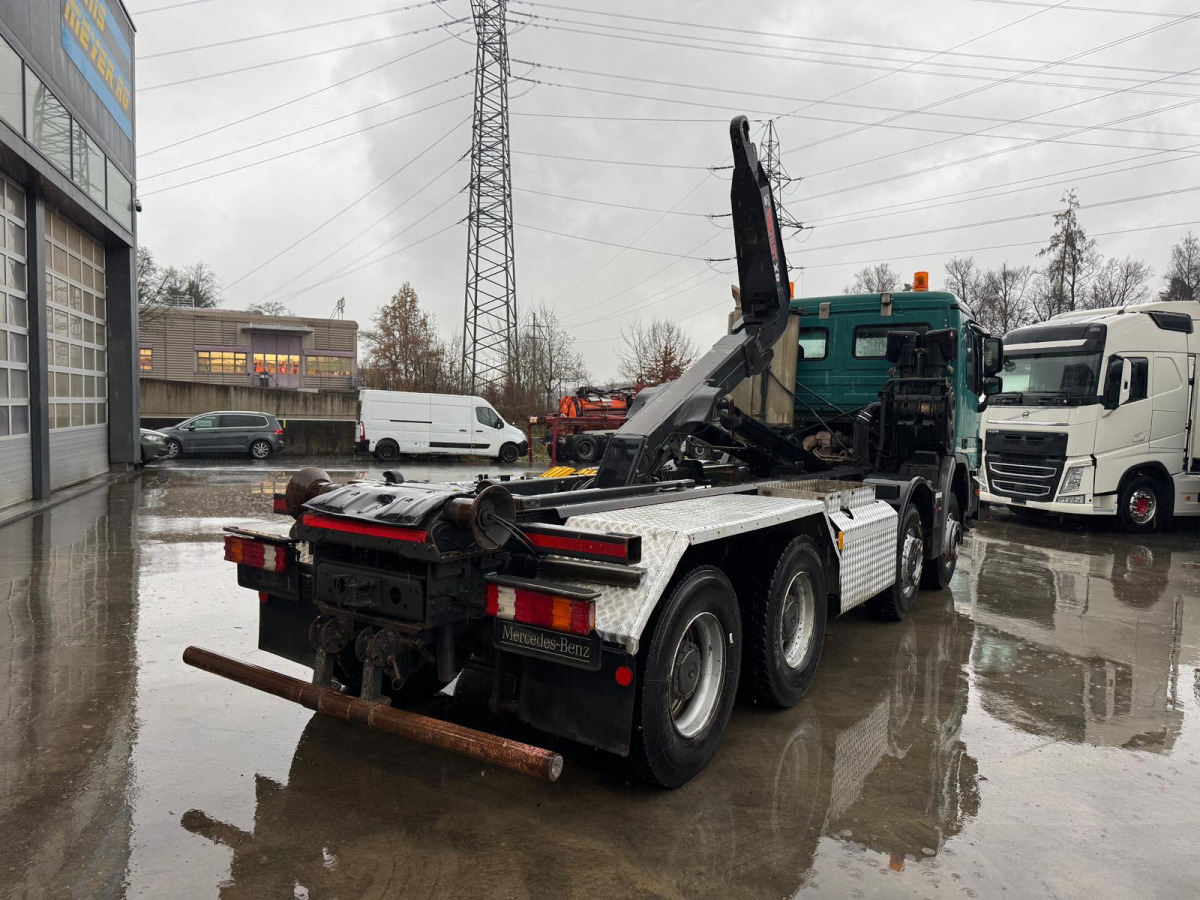 MERCEDES Actros 3248 8x4 Hiab 26T SWS - Hákový nosič kontajnerov: obrázok 5 MERCEDES Actros 3248 8x4 Hiab 26T SWS - Hákový nosič kontajnerov: obrázok 5
