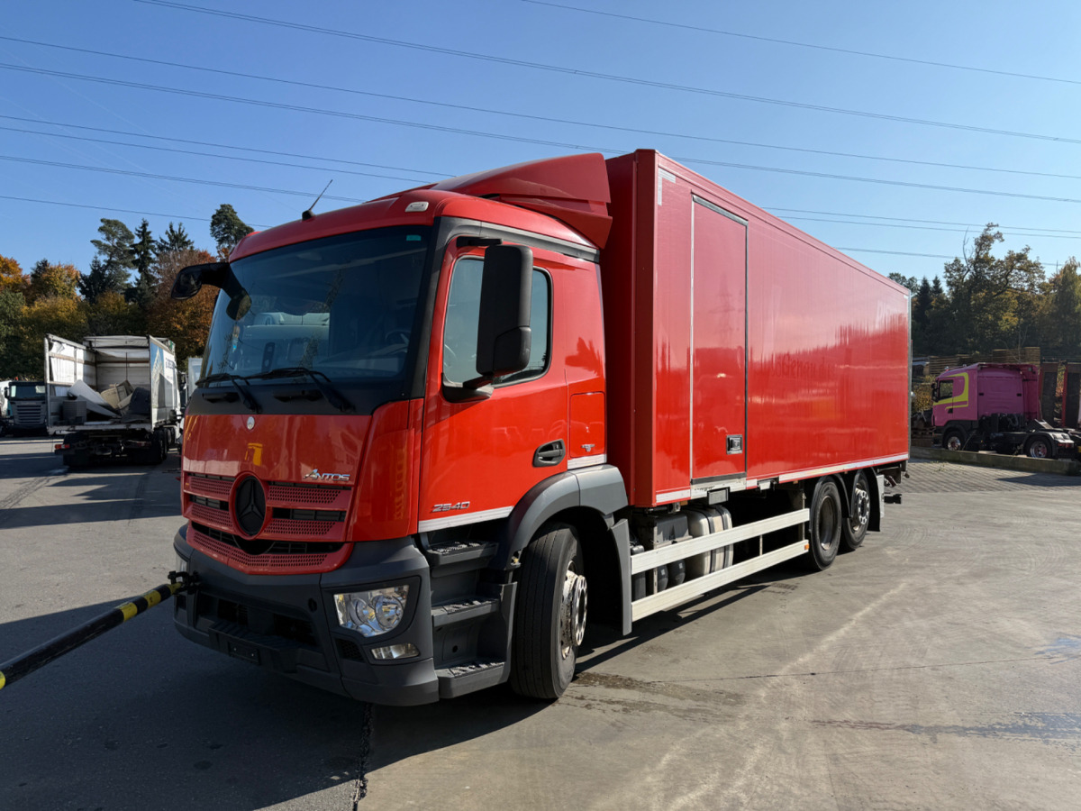 MERCEDES Antos 2540 6x2 (Engine defect) - Skříňový nákladní auto: obrázok 1 MERCEDES Antos 2540 6x2 (Engine defect) - Skříňový nákladní auto: obrázok 1