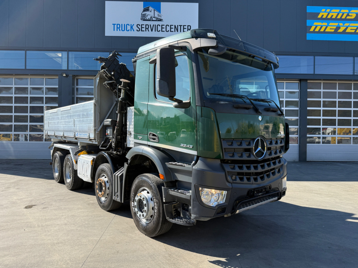 MERCEDES Arocs 3242 8x4 Hiab 166-4 - Sklápač, Auto s hydraulickou rukou: obrázok 5 MERCEDES Arocs 3242 8x4 Hiab 166-4 - Sklápač, Auto s hydraulickou rukou: obrázok 5