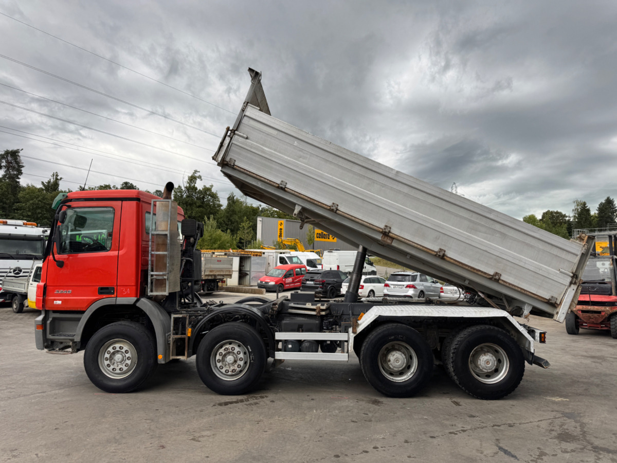 MERCEDES BENZ ACTROS 3246 C3390 - Sklápač: obrázok 2 MERCEDES BENZ ACTROS 3246 C3390 - Sklápač: obrázok 2