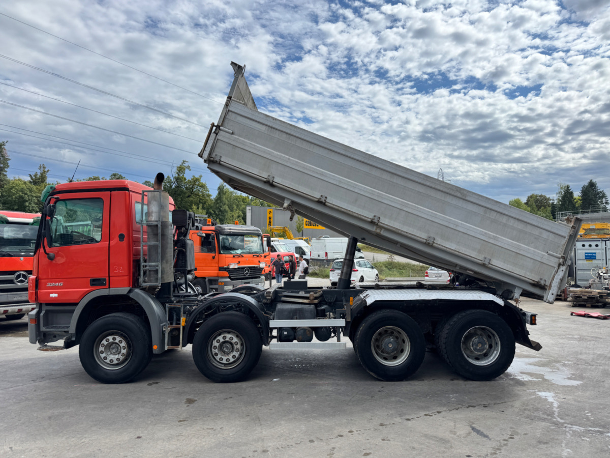 MERCEDES BENZ ACTROS 3246 C8668 - Sklápač: obrázok 2 MERCEDES BENZ ACTROS 3246 C8668 - Sklápač: obrázok 2