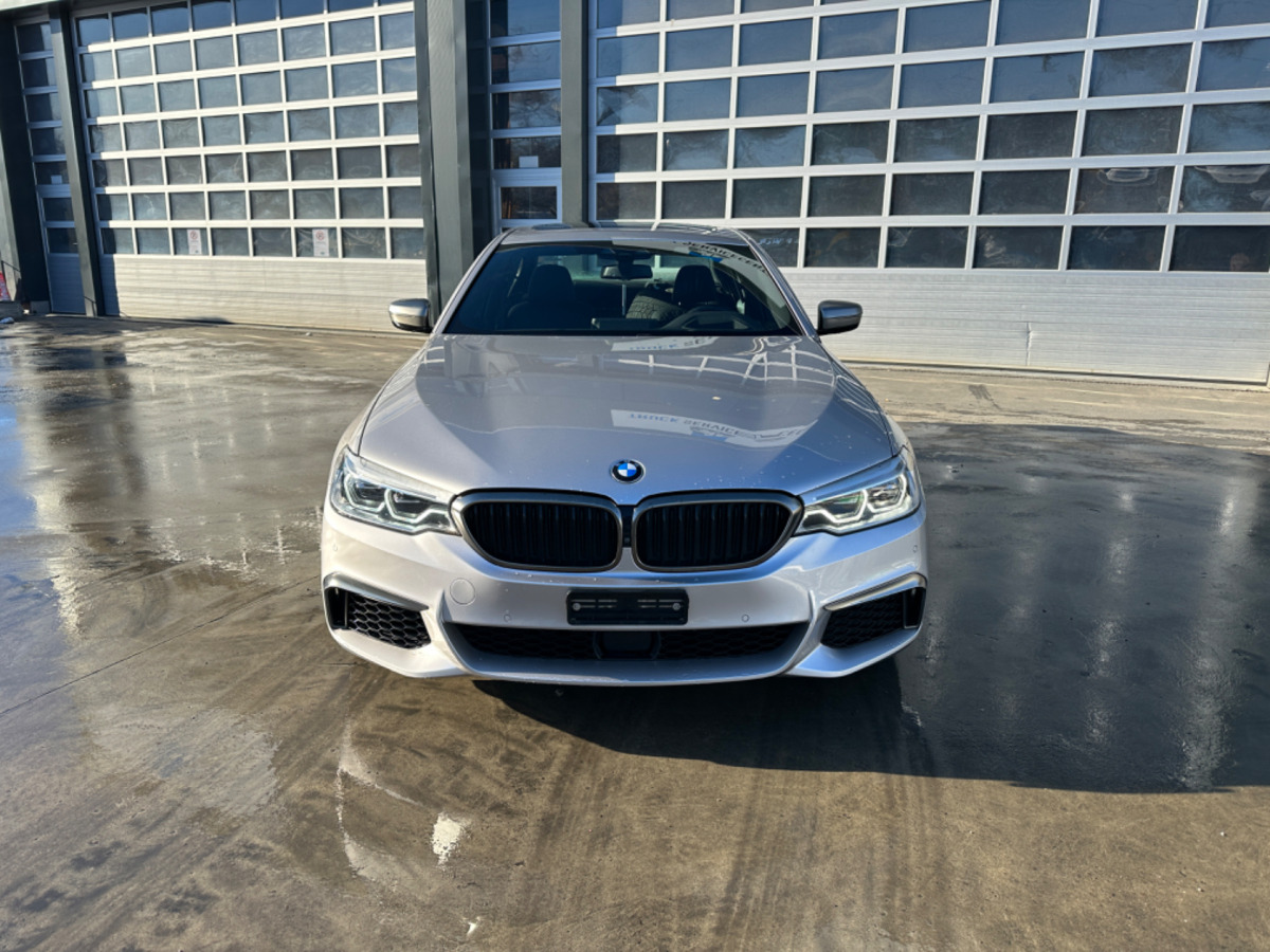 Marke BMW M550D xDrive - Sedan: obrázok 2 Marke BMW M550D xDrive - Sedan: obrázok 2