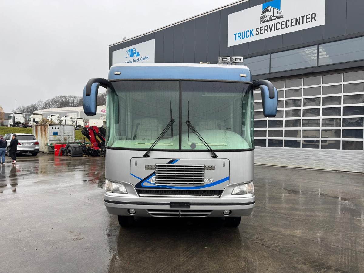 Marke Workhorse Custom Euroliner 6.5 V8 Diesel - Integrované obytné auto: obrázok 2 Marke Workhorse Custom Euroliner 6.5 V8 Diesel - Integrované obytné auto: obrázok 2