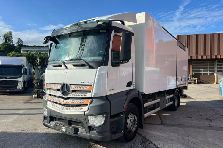 Mercedes-Benz 4x Antos 1843 4x2 Kühler - Chladirenské nákladné vozidlo: obrázok 1 Mercedes-Benz 4x Antos 1843 4x2 Kühler - Chladirenské nákladné vozidlo: obrázok 1