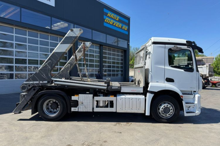 Mercedes-Benz Actros 1843 4x2 Trösch - Sklápač: obrázok 4 Mercedes-Benz Actros 1843 4x2 Trösch - Sklápač: obrázok 4