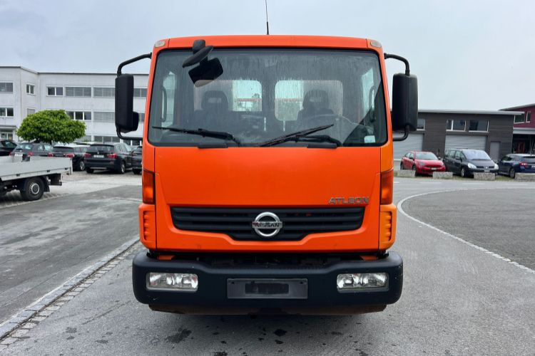Nissan Atleon 80.19 4x2 Hooklift - Hákový nosič kontajnerov: obrázok 3 Nissan Atleon 80.19 4x2 Hooklift - Hákový nosič kontajnerov: obrázok 3