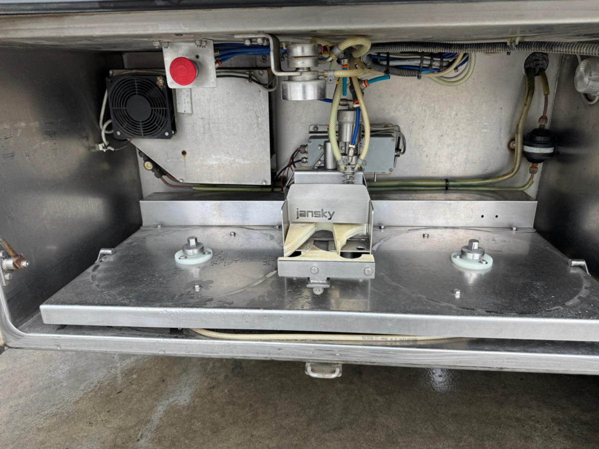 Leasing SCANIA P450 4x2 Jansky 10500 SCANIA P450 4x2 Jansky 10500: obrázok 11 Leasing SCANIA P450 4x2 Jansky 10500 SCANIA P450 4x2 Jansky 10500: obrázok 11