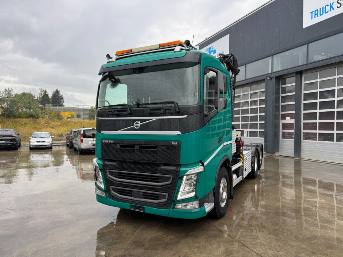 VOLVO FH-540 6x2 Tajfun L300Z - Nákladné vozidlo na prepravu dreva, Auto s hydraulickou rukou: obrázok 1 VOLVO FH-540 6x2 Tajfun L300Z - Nákladné vozidlo na prepravu dreva, Auto s hydraulickou rukou: obrázok 1