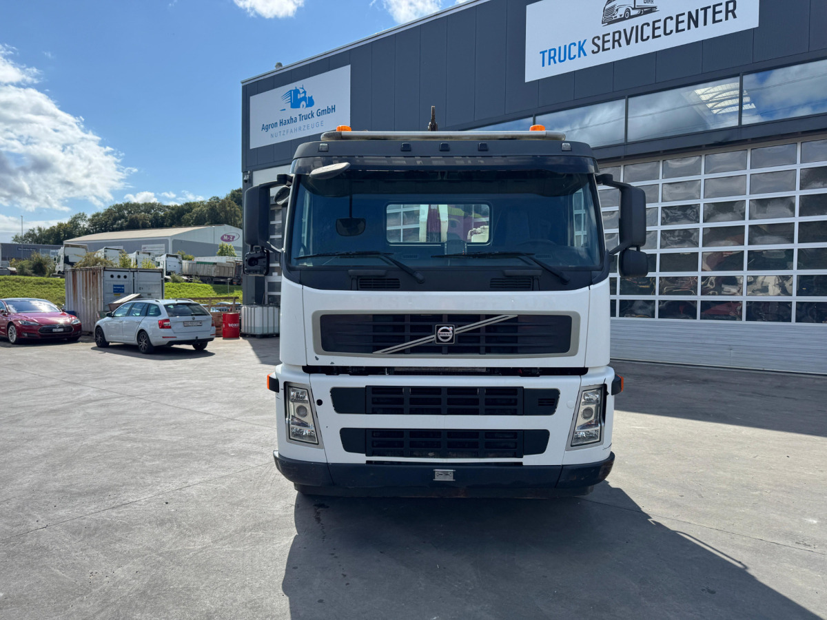 VOLVO FM-440 8x4 Hiab 25T AHK - Hákový nosič kontajnerov: obrázok 2 VOLVO FM-440 8x4 Hiab 25T AHK - Hákový nosič kontajnerov: obrázok 2