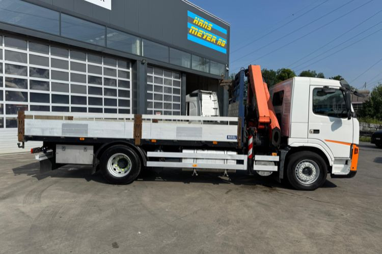 Volvo FM-300 4x2 Palfinger 16502-5 - Auto s hydraulickou rukou: obrázok 5 Volvo FM-300 4x2 Palfinger 16502-5 - Auto s hydraulickou rukou: obrázok 5