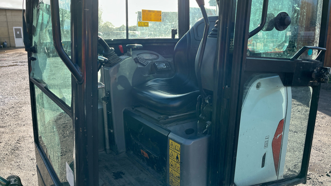 BOBCAT E17 - Mini rýpadlo: obrázok 5 BOBCAT E17 - Mini rýpadlo: obrázok 5