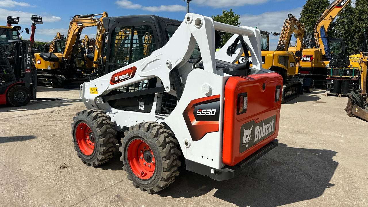 BOBCAT S530 - Šmykom riadený nakladač: obrázok 3 BOBCAT S530 - Šmykom riadený nakladač: obrázok 3