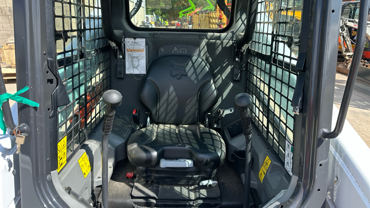 BOBCAT S530 - Šmykom riadený nakladač: obrázok 5 BOBCAT S530 - Šmykom riadený nakladač: obrázok 5