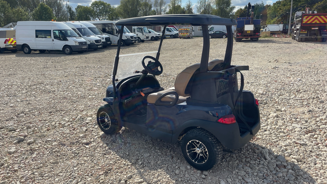 BRADSHAW CLUB CAR - Golfový vozík: obrázok 3 BRADSHAW CLUB CAR - Golfový vozík: obrázok 3