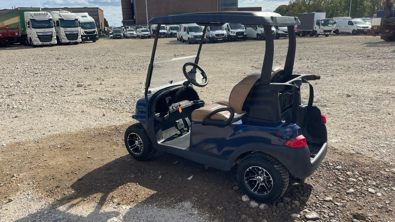 BRADSHAW CLUB CAR - Golfový vozík: obrázok 3 BRADSHAW CLUB CAR - Golfový vozík: obrázok 3