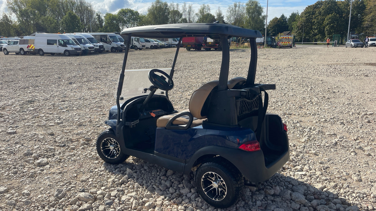 BRADSHAW CLUB CAR - Golfový vozík: obrázok 3 BRADSHAW CLUB CAR - Golfový vozík: obrázok 3