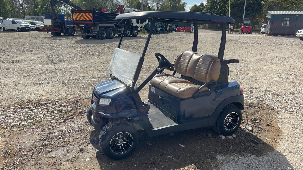 BRADSHAW CLUB CAR - Golfový vozík: obrázok 2 BRADSHAW CLUB CAR - Golfový vozík: obrázok 2