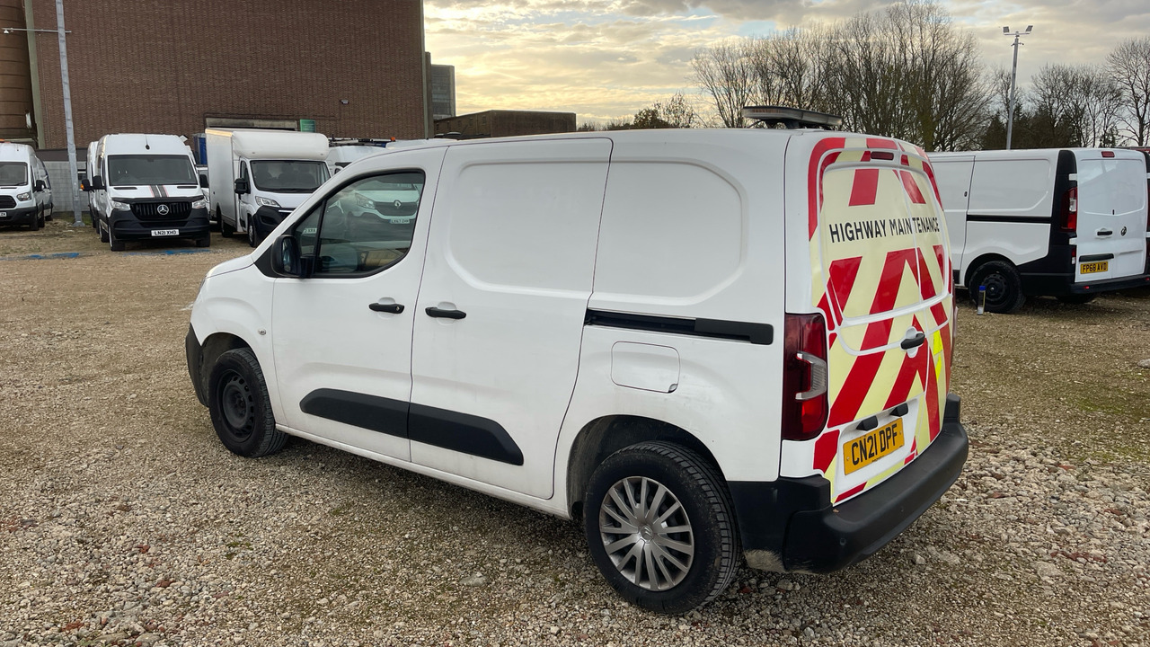 CITROEN BERLINGO 650 1.5 BLUEHDI 75PS - Malá dodávka: obrázok 3 CITROEN BERLINGO 650 1.5 BLUEHDI 75PS - Malá dodávka: obrázok 3