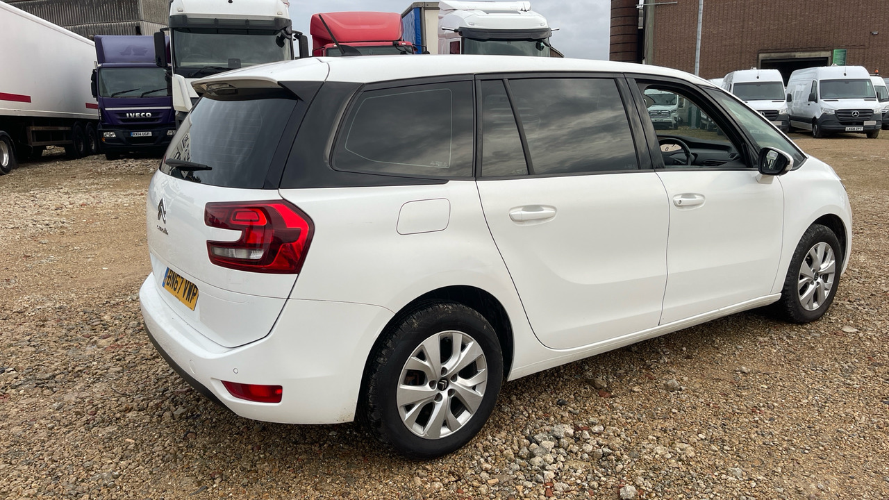 CITROEN GRAND C4 PICASSO 1.6 BLUE HDI 100PS - Automobil: obrázok 4 CITROEN GRAND C4 PICASSO 1.6 BLUE HDI 100PS - Automobil: obrázok 4