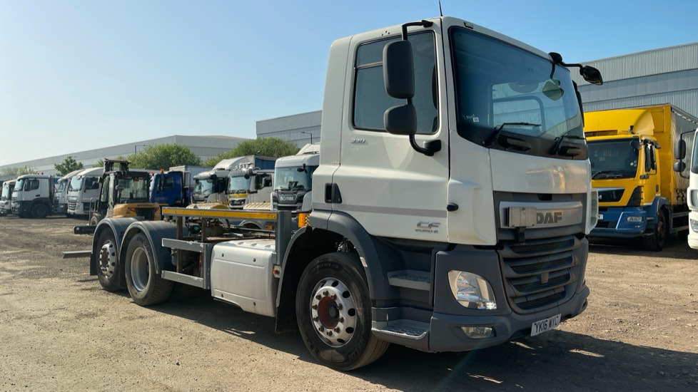 DAF CF 330 EURO 6 - Podvozek s kabinou: obrázok 1 DAF CF 330 EURO 6 - Podvozek s kabinou: obrázok 1