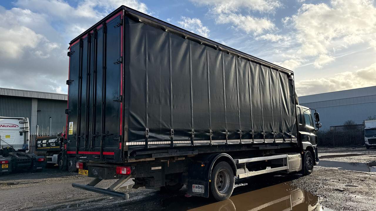 DAF CF 370 - Plachtové nákladné vozidlo: obrázok 4 DAF CF 370 - Plachtové nákladné vozidlo: obrázok 4