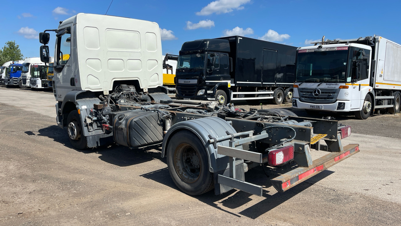 DAF LF 220 - Podvozek s kabinou: obrázok 3 DAF LF 220 - Podvozek s kabinou: obrázok 3
