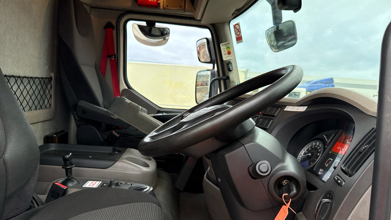 DAF LF 280 - Chladirenské nákladné vozidlo: obrázok 5 DAF LF 280 - Chladirenské nákladné vozidlo: obrázok 5