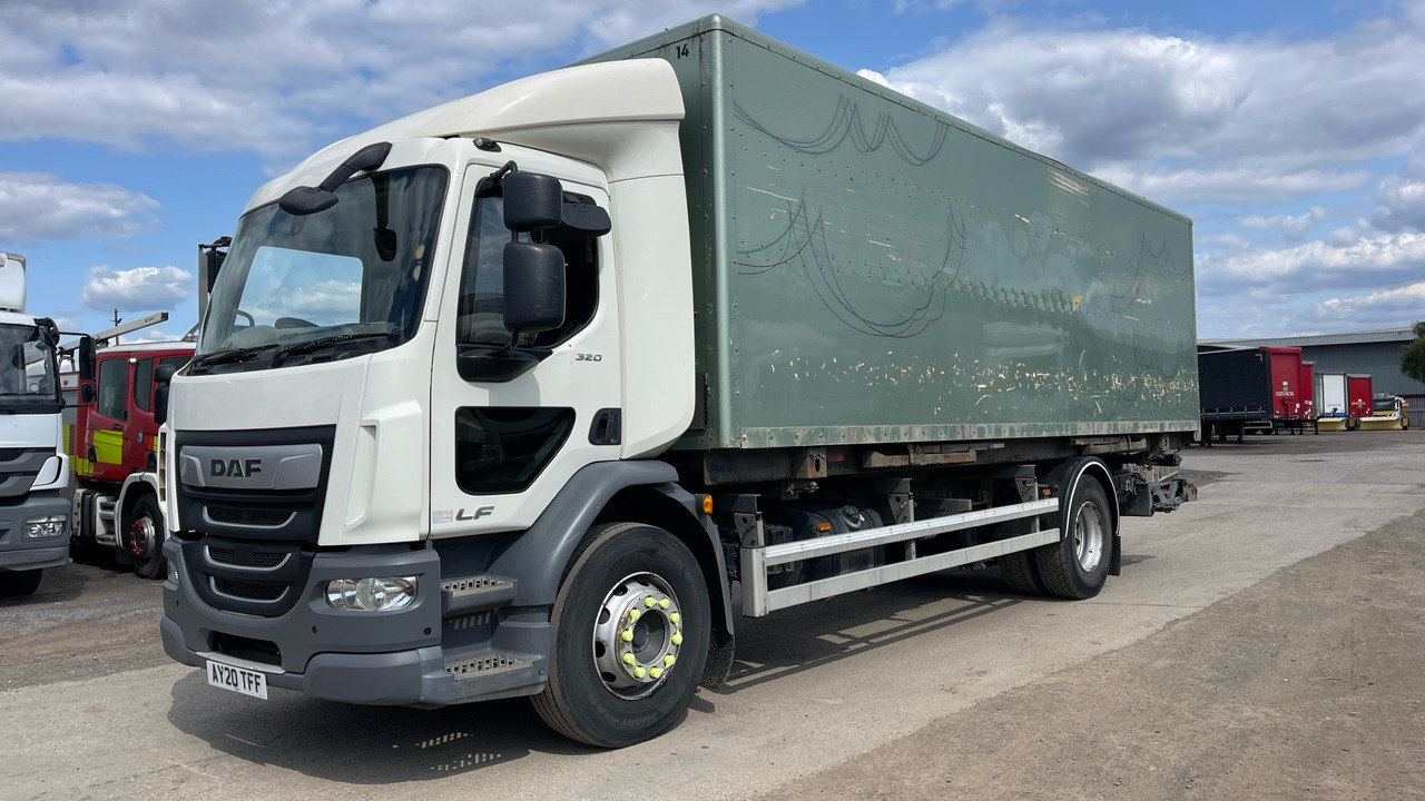 DAF LF 320 - Skříňový nákladní auto: obrázok 2 DAF LF 320 - Skříňový nákladní auto: obrázok 2