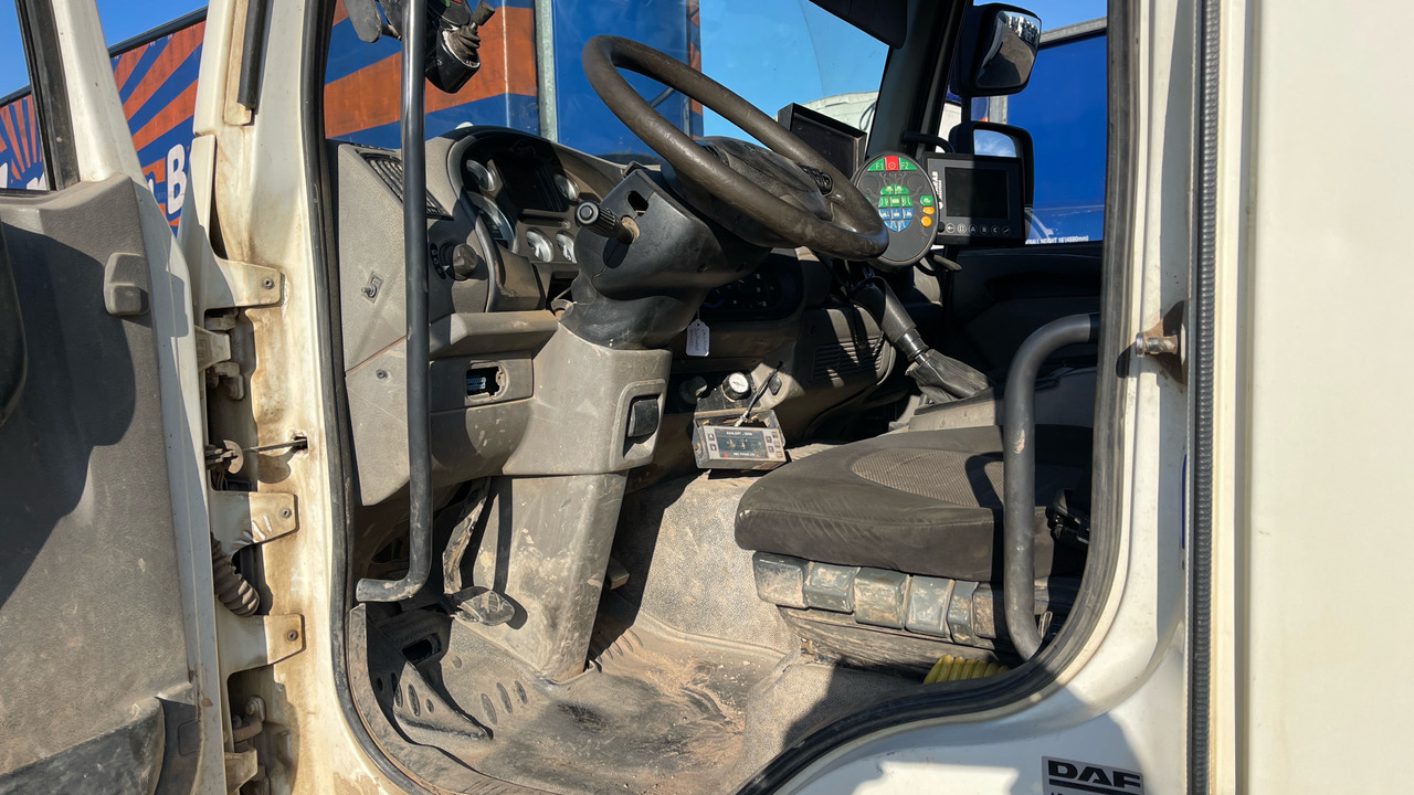 DAF LF 55.220 - Zametacie vozidlo: obrázok 5 DAF LF 55.220 - Zametacie vozidlo: obrázok 5