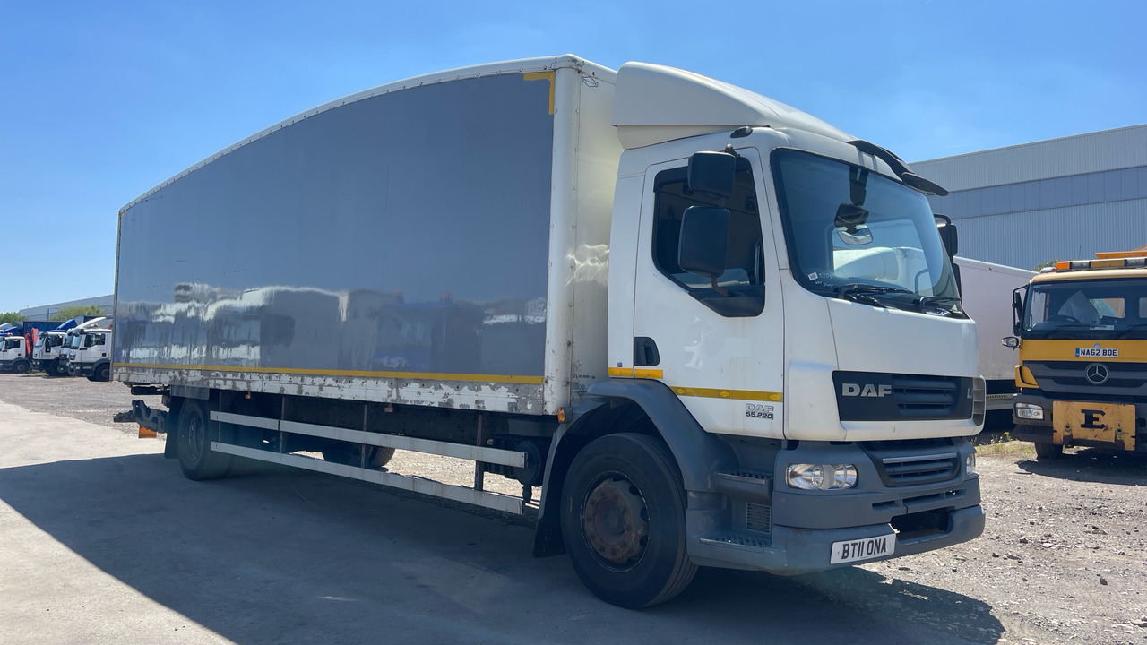 DAF LF 55.220 - Skříňový nákladní auto: obrázok 1 DAF LF 55.220 - Skříňový nákladní auto: obrázok 1