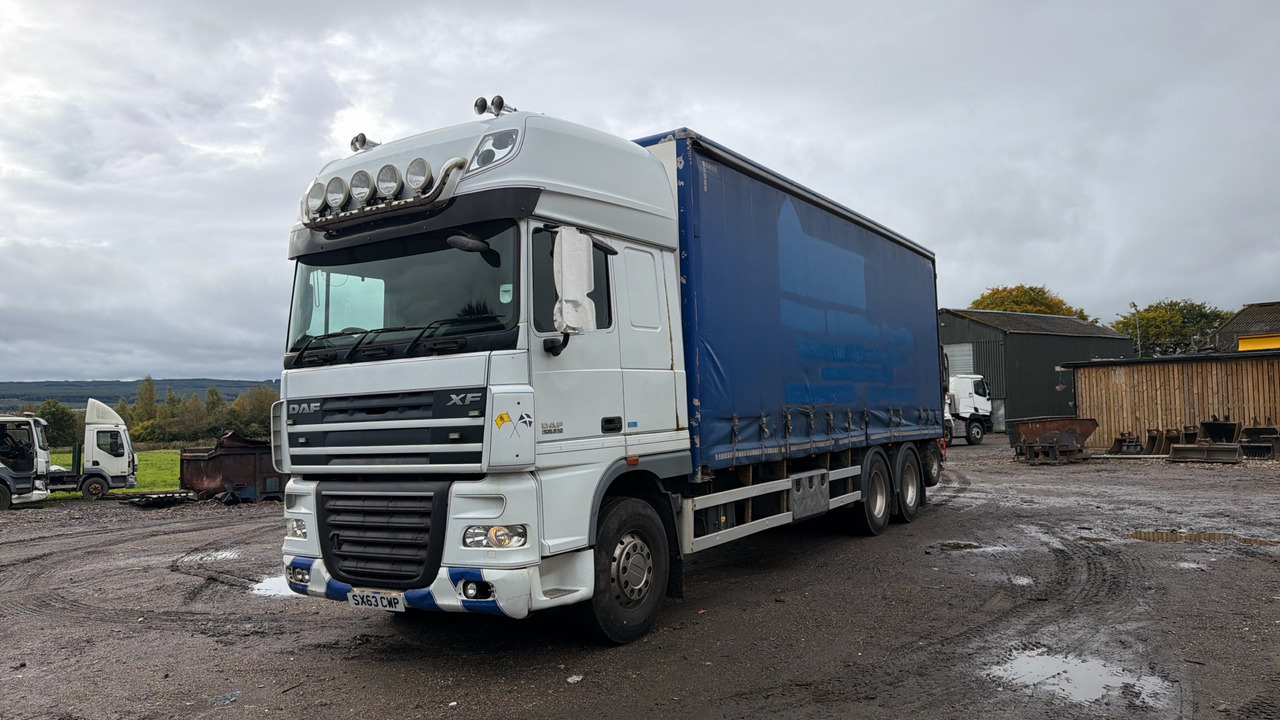 DAF XF 105.510 - Plachtové nákladné vozidlo: obrázok 2 DAF XF 105.510 - Plachtové nákladné vozidlo: obrázok 2