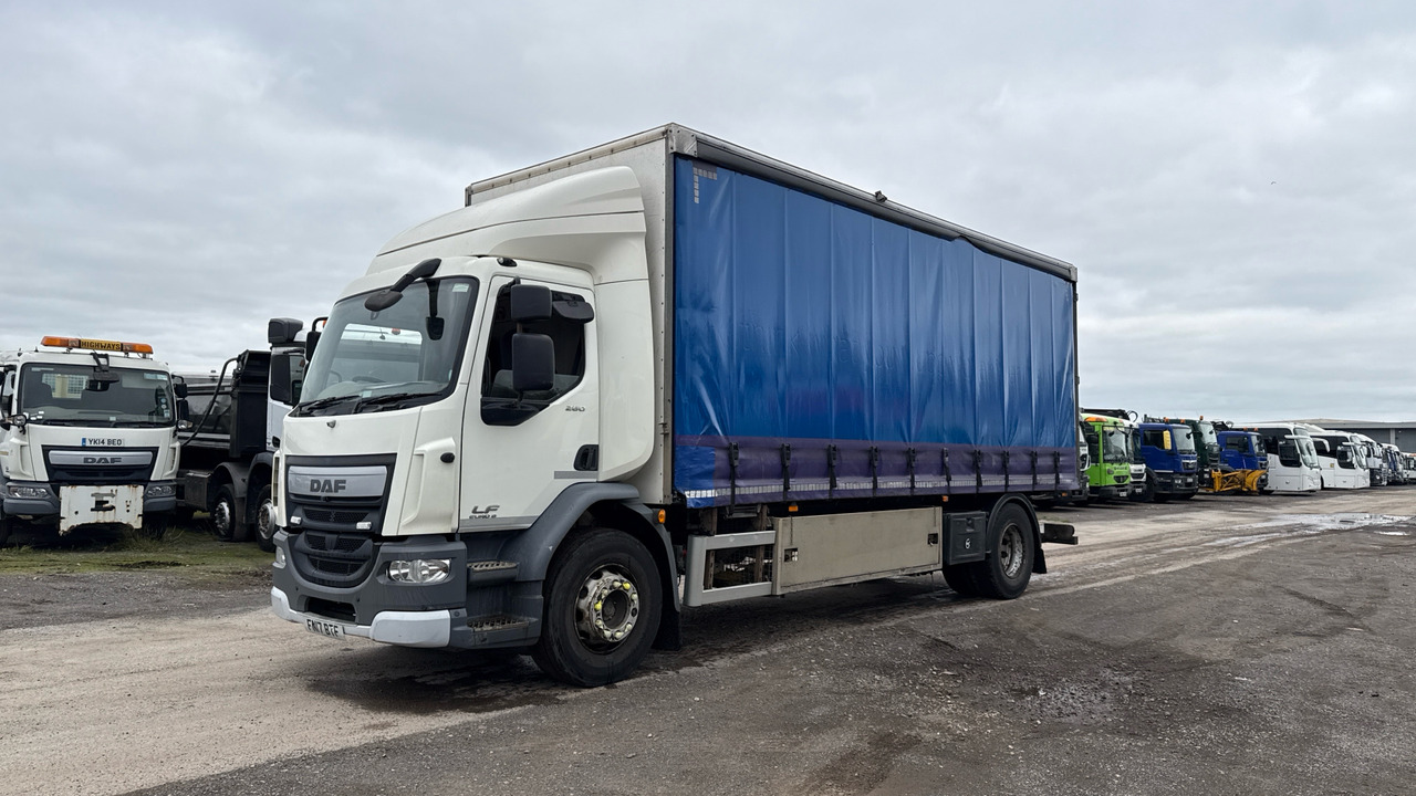 Daf LF 260 - Plachtové nákladné vozidlo: obrázok 2 Daf LF 260 - Plachtové nákladné vozidlo: obrázok 2