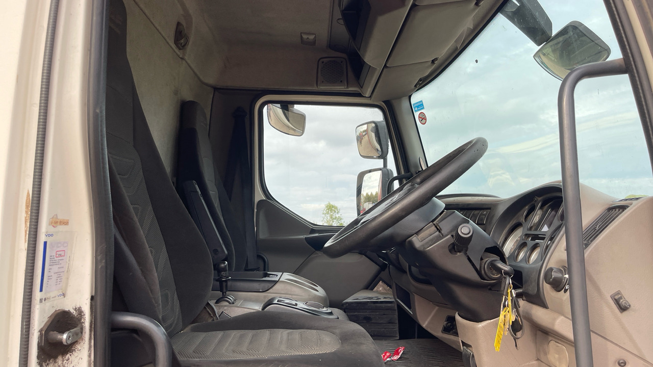 Daf LF 55.220 - Plachtové nákladné vozidlo: obrázok 5 Daf LF 55.220 - Plachtové nákladné vozidlo: obrázok 5