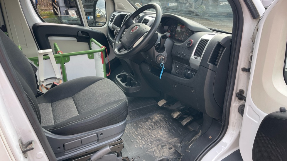FIAT DUCATO MAXI 2.3 16V MULTIJET - Sanitka: obrázok 5 FIAT DUCATO MAXI 2.3 16V MULTIJET - Sanitka: obrázok 5