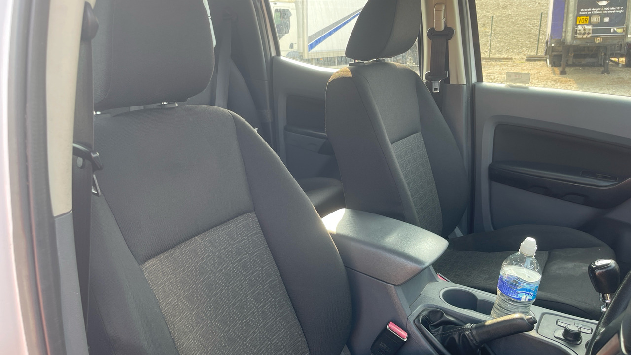 FORD RANGER 2.2 TDCi 150 - Pick-up: obrázok 5 FORD RANGER 2.2 TDCi 150 - Pick-up: obrázok 5