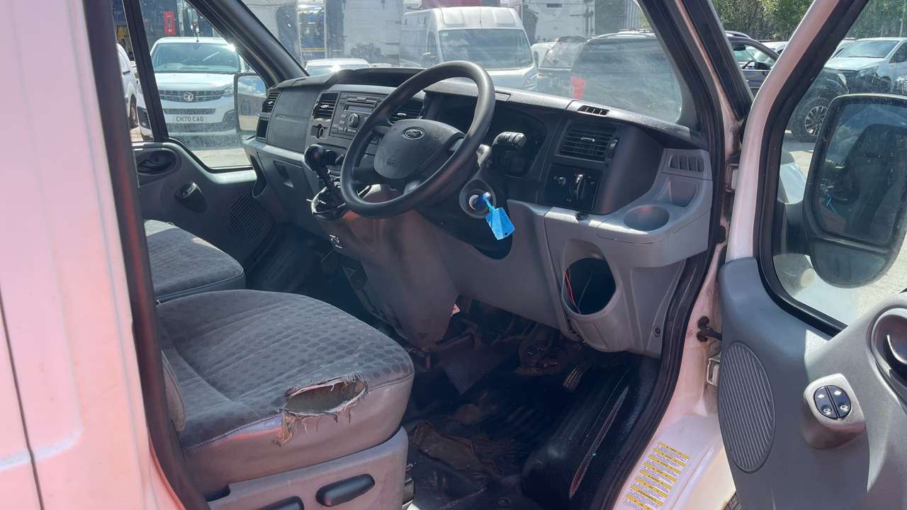 FORD TRANSIT 350 TDCi 140PS - Furgon: obrázok 5 FORD TRANSIT 350 TDCi 140PS - Furgon: obrázok 5