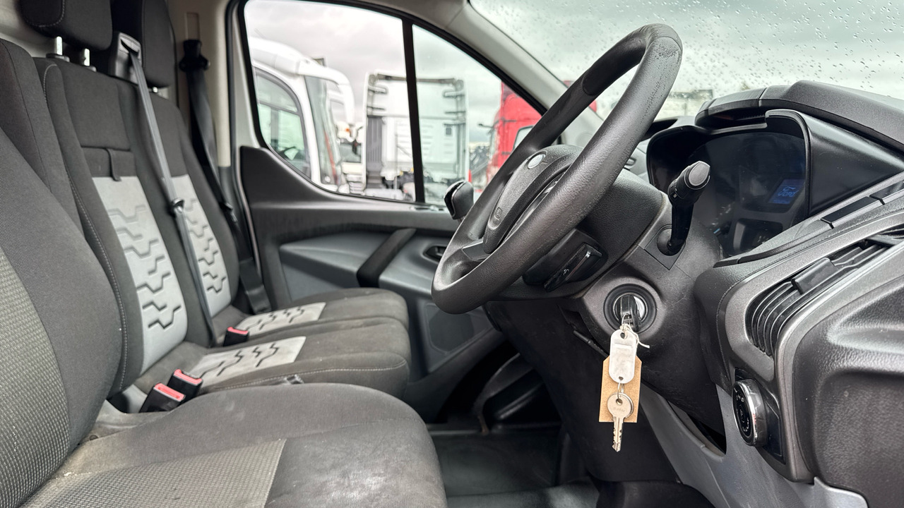 FORD TRANSIT CUSTOM 290 2.2 TDCi 125PS - Malá dodávka: obrázok 5 FORD TRANSIT CUSTOM 290 2.2 TDCi 125PS - Malá dodávka: obrázok 5