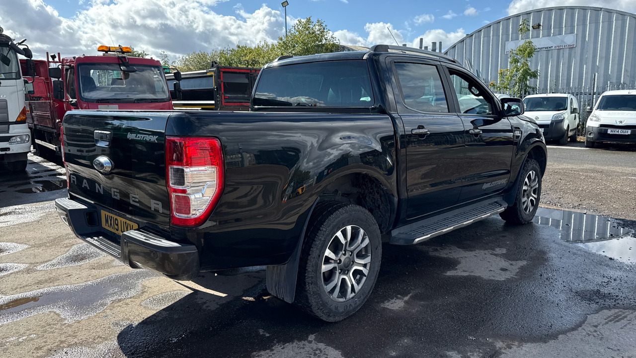 Ford Ranger WILDTRAK 3.2 TDCI 200PS - Pick-up, Dodávkа s dvojitou kabínou: obrázok 4 Ford Ranger WILDTRAK 3.2 TDCI 200PS - Pick-up, Dodávkа s dvojitou kabínou: obrázok 4
