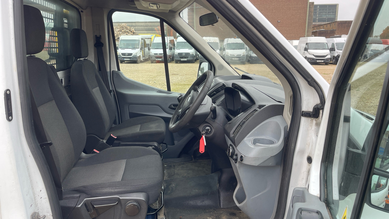 Ford Transit 350 2.2 TDCI 125PS - Dodávka valník: obrázok 5 Ford Transit 350 2.2 TDCI 125PS - Dodávka valník: obrázok 5