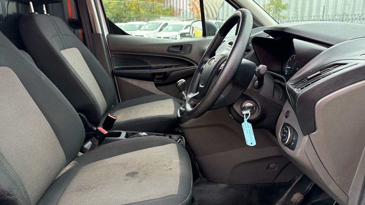 Ford Transit Connect 200 1.5 EcoBlue 75ps - Malá dodávka: obrázok 5 Ford Transit Connect 200 1.5 EcoBlue 75ps - Malá dodávka: obrázok 5