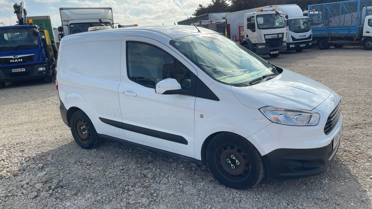 Ford Transit Courier 1.5 TDCI 95PS - Malá dodávka: obrázok 1 Ford Transit Courier 1.5 TDCI 95PS - Malá dodávka: obrázok 1