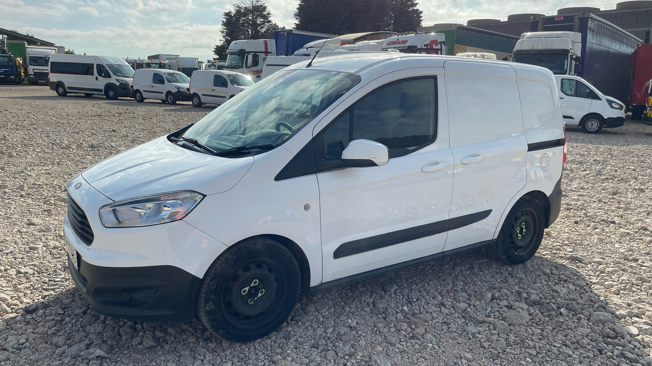 Ford Transit Courier 1.5 TDCI 95PS - Malá dodávka: obrázok 2 Ford Transit Courier 1.5 TDCI 95PS - Malá dodávka: obrázok 2