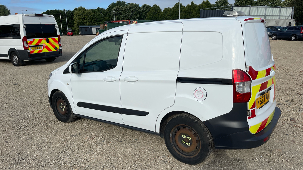 Ford Transit Courier 1.5 TDCI 95PS - Malá dodávka: obrázok 3 Ford Transit Courier 1.5 TDCI 95PS - Malá dodávka: obrázok 3
