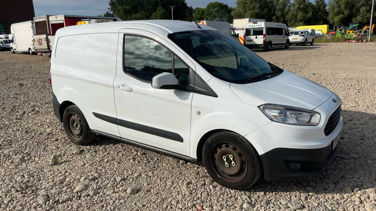 Ford Transit Courier 1.5 TDCI 95PS - Malá dodávka: obrázok 1 Ford Transit Courier 1.5 TDCI 95PS - Malá dodávka: obrázok 1