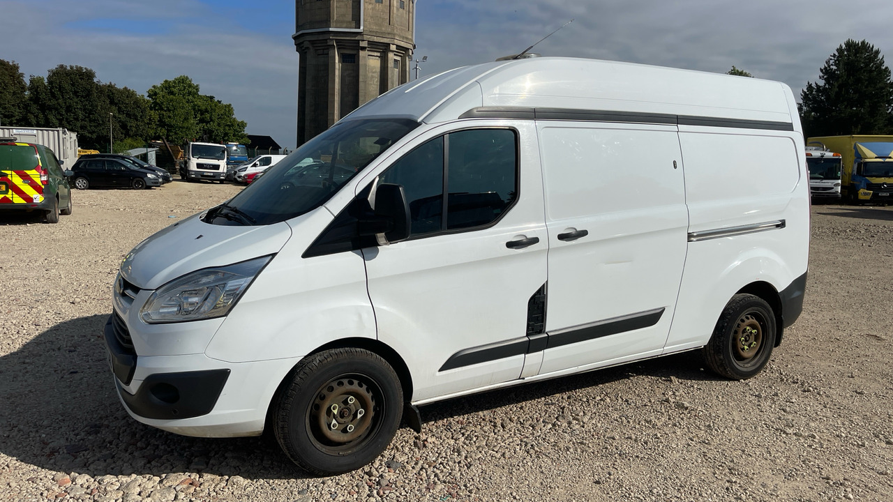 Ford Transit Custom 340 2.0 TDCI 130PS - Malá dodávka: obrázok 2 Ford Transit Custom 340 2.0 TDCI 130PS - Malá dodávka: obrázok 2
